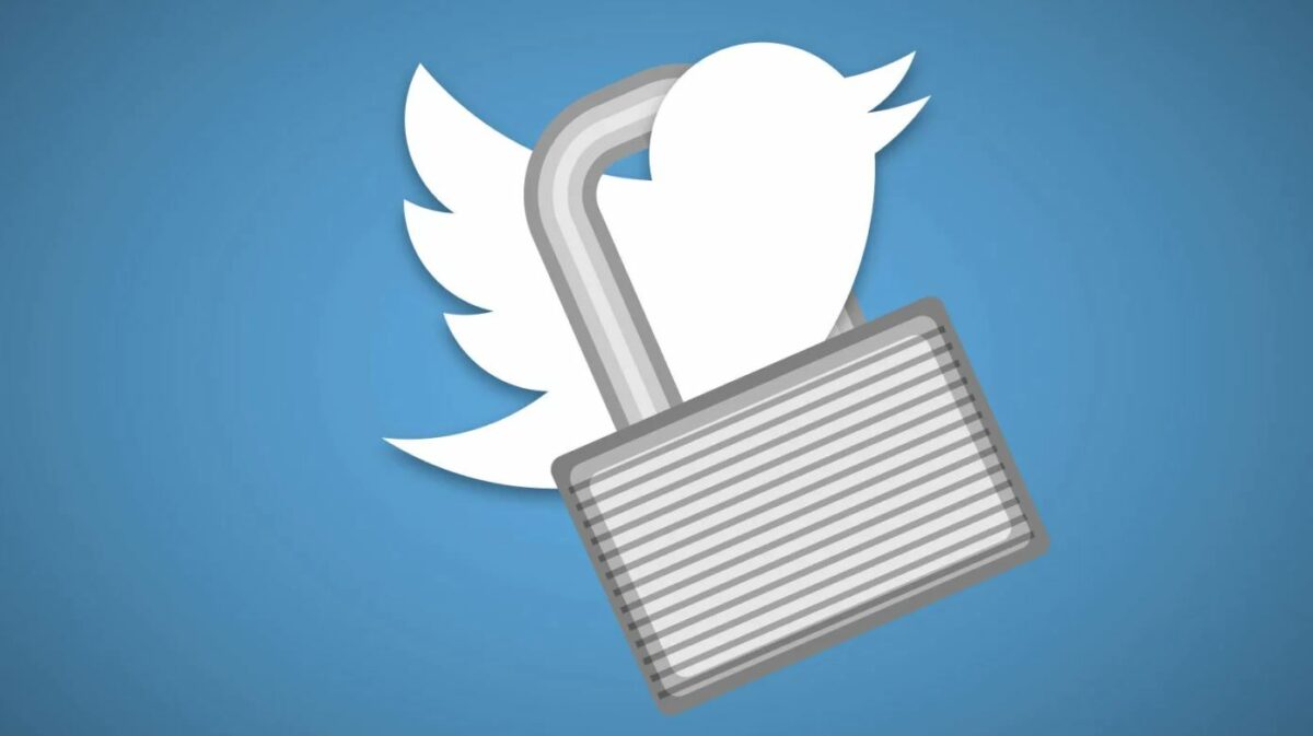 Twitter Bans Links