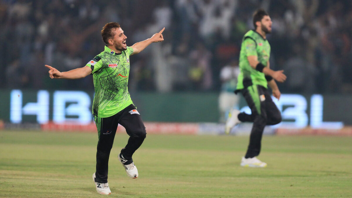 فائنل کے شایانِ شان مقابلہ، لاہور پھر چیمپیئن بن گیا پی ایس ایل فائنل PSL 2023 Final Zaman Khan Shaheen Afridi